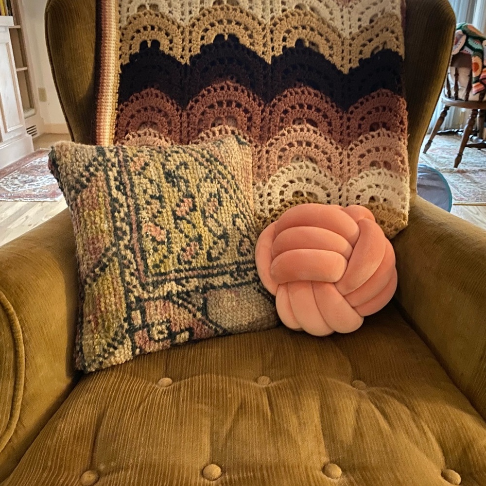 Pink Knot Decorative Pillow